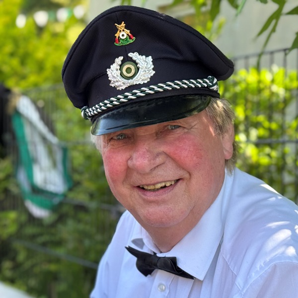Andreas L.