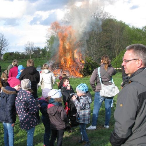 2017 Osterfeuer der Zwoten